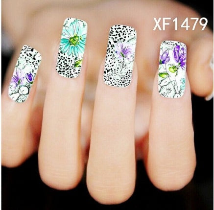 Bloemen en botanische zwarte nagelstickers voor thuisnagels