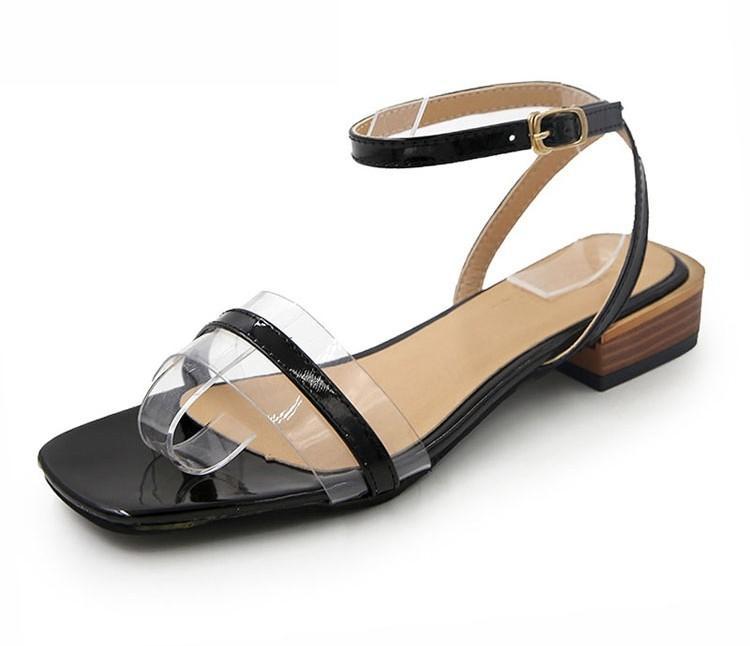 Sandal kaki persegi strap transparan